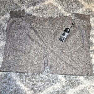 NWT Zobha joggers